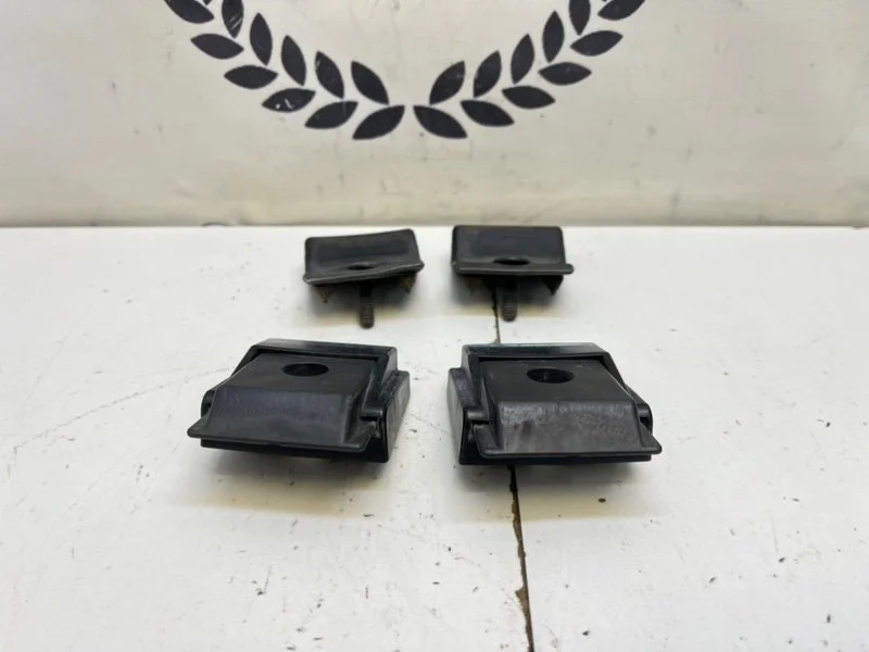 Отбойники крышки багажника Skoda Octavia 3 A7 (5E) - миниатюра 7