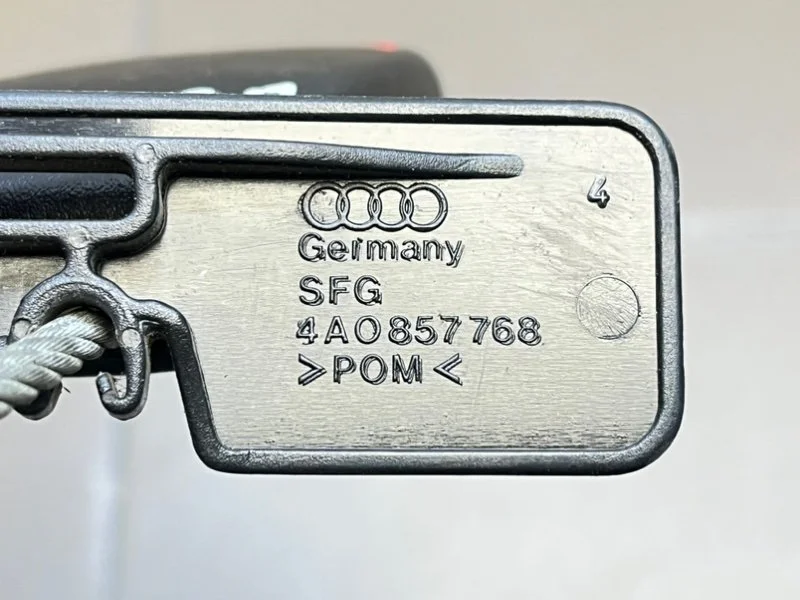 Ремень безопасности задний центральный Audi A4 B5 - миниатюра 9