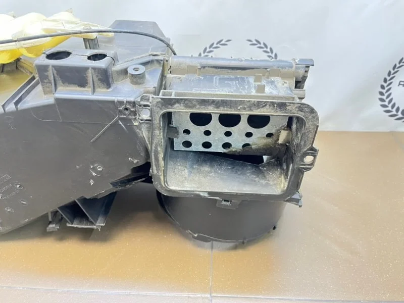 Корпус печки Audi A4 B5 (8D) 1.8 ADR 1995 - миниатюра 3