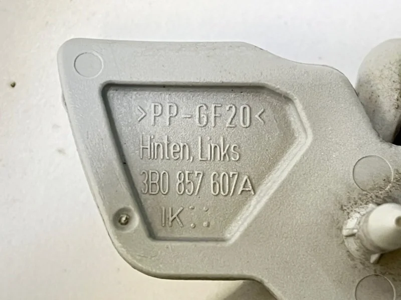 Ручки потолка Volkswagen Passat B5 (3B) 1.8 ARG - миниатюра 10