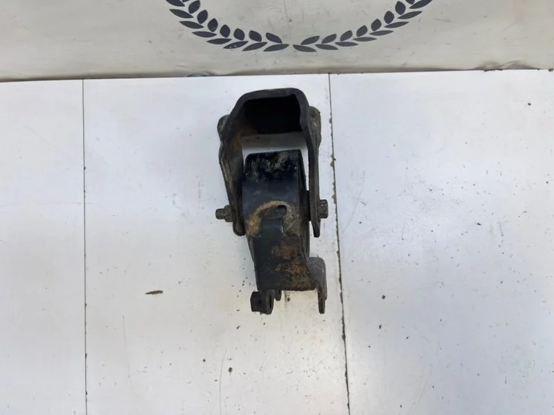Опора двигателя Hyundai Sonata 4 (EF) 2.0 G4GC - миниатюра 2