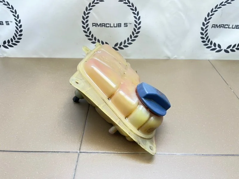 Бачок расширительный Audi A4 B5 (8D) 1.8 ADR 1995 - миниатюра 5