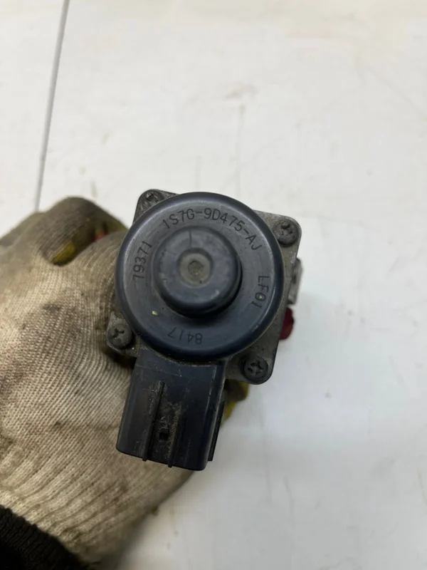 Клапан EGR Mazda 6 gg СЕДАН 2.0 2005 - миниатюра 4