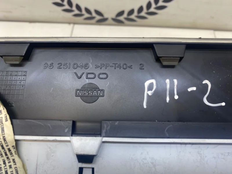 Приборная панель Nissan Primera P11 1.6 GA16 1999 - миниатюра 6