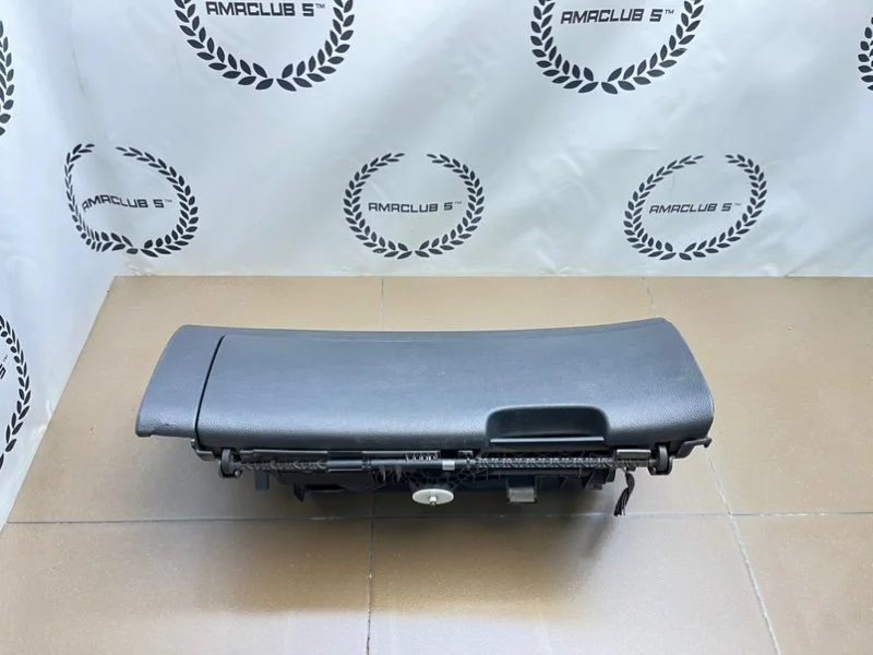 Бардачок Skoda Octavia 2 A5(1Z) 2012 - миниатюра 5
