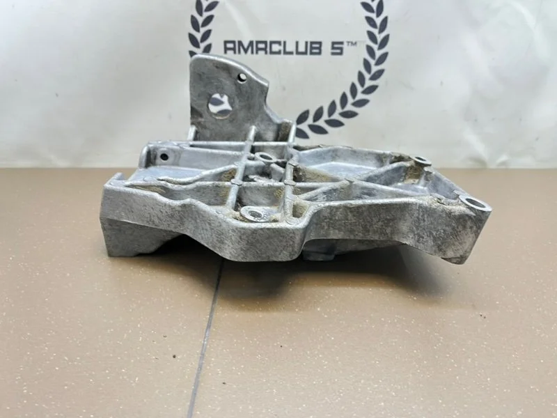 Кронштейн компрессора кондиционера Audi A4 B5 (8D) - миниатюра 3
