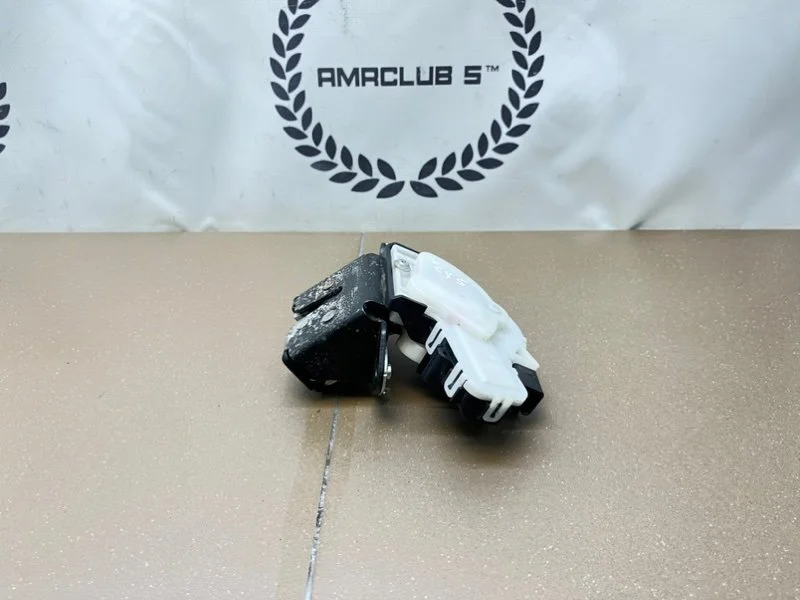 Замок багажника Mazda CX-5 (KE) 2.0 PE-VPS - миниатюра 4