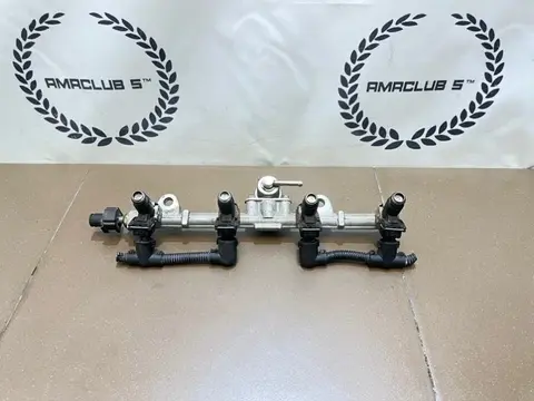 Топливная рампа с форсунками Geely MK Cross (LG1)