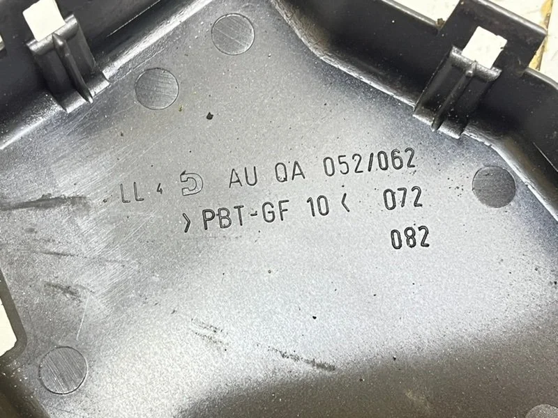 Блок предохранителей салонный Volkswagen Passat B5 - миниатюра 10