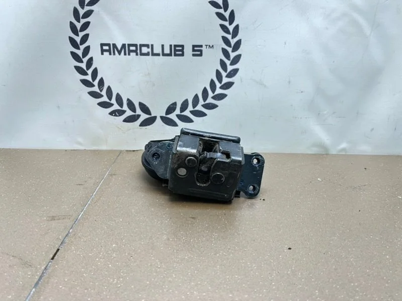 Замок багажника Toyota RAV4 (A40) 2.0 3ZRFE 2014 - миниатюра 3