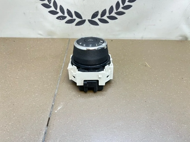 Переключатель печки Toyota RAV4 (A40) 2.0 3ZRFE - миниатюра 6