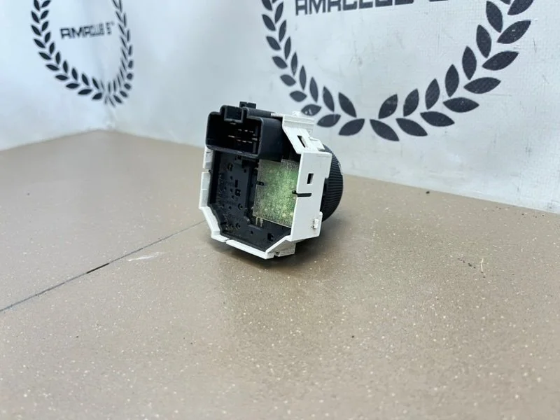 Переключатель печки Toyota RAV4 (A40) 2.0 3ZRFE - миниатюра 8