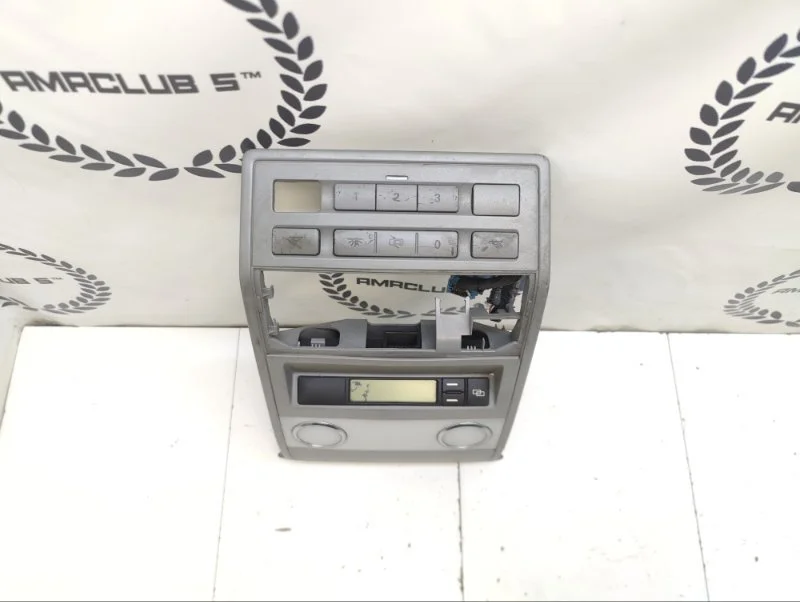 Плафон салона Volkswagen Touareg 1 (7L) 3.6 BHK - миниатюра 2