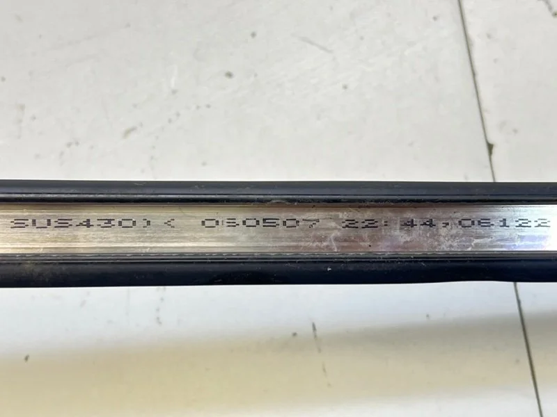 Молдинг крыши правый Hyundai Sonata 4 (EF) 2.0 - миниатюра 9