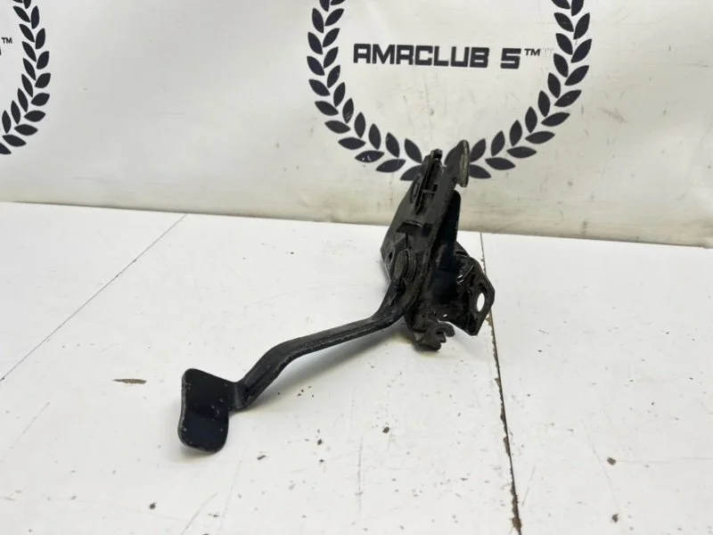 Замок капота Hyundai Sonata 4 (EF) 2.0 G4GC - миниатюра 6