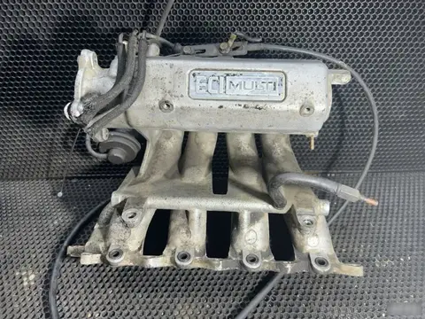 Впускной коллектор Mitsubishi Lancer 6 4G92