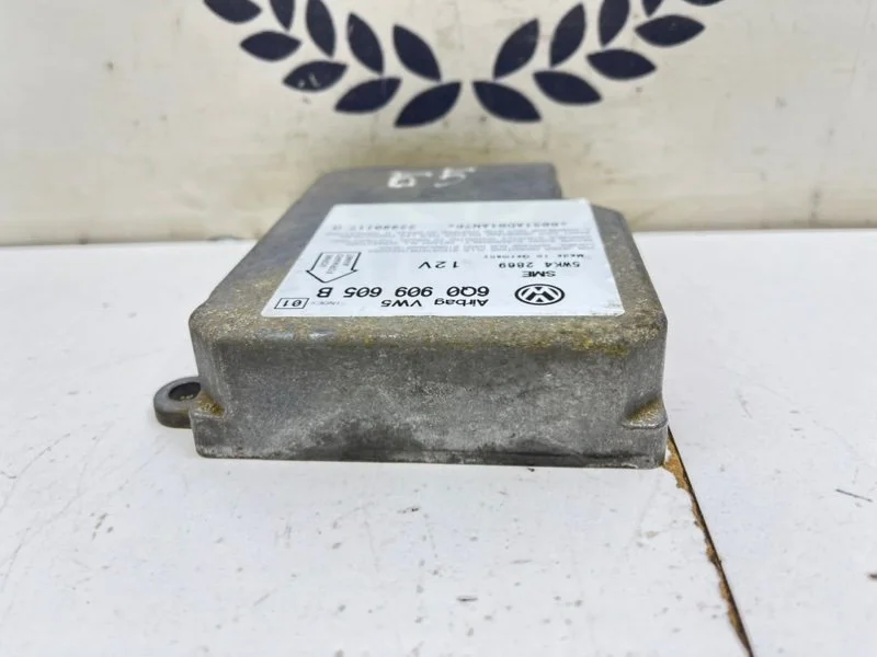 Блок управления Airbag Volkswagen Passat B5 (3B) - миниатюра 6
