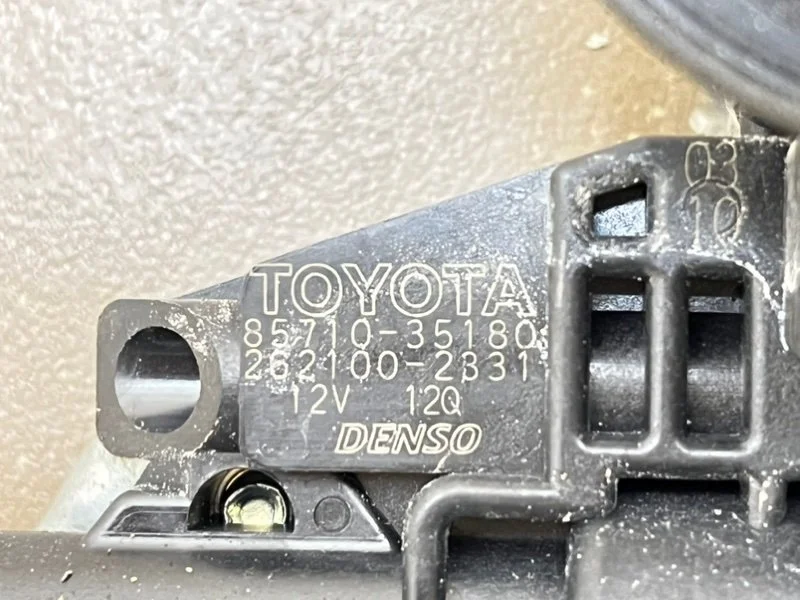 Стеклоподъемник передний правый Toyota RAV4 (A40) - миниатюра 6