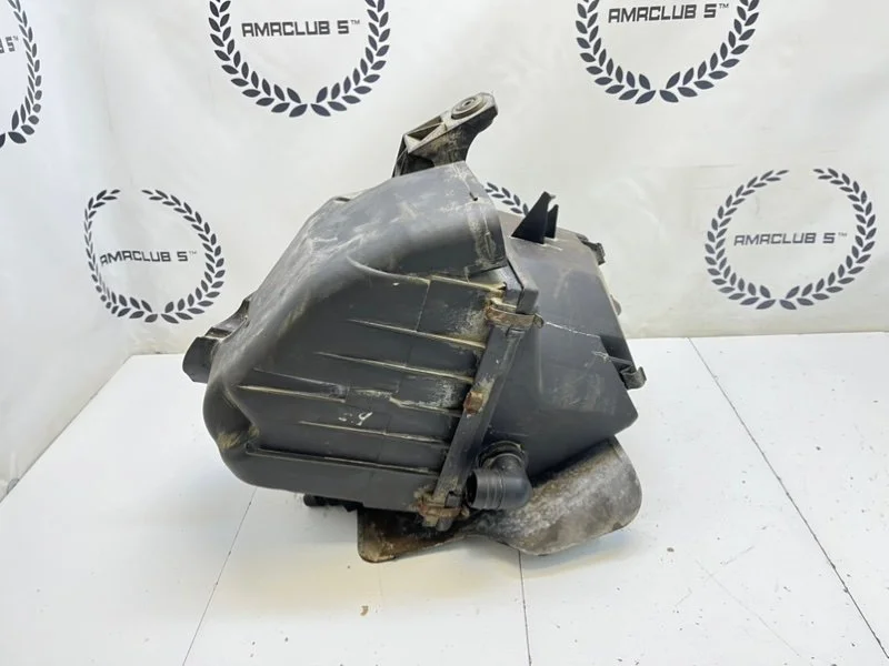 Корпус воздушного фильтра Volkswagen Passat B5 - миниатюра 5