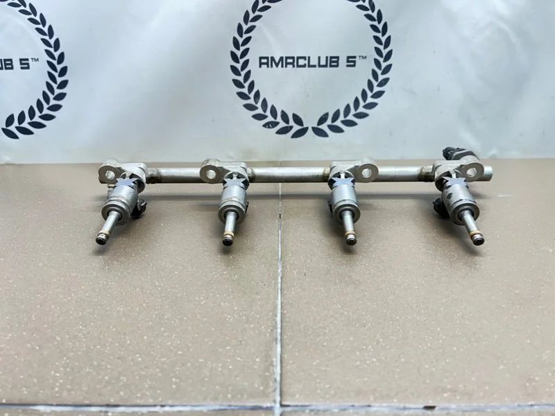 Топливная рампа с форсунками Mazda CX-5 (KE) 2.0 - миниатюра 3