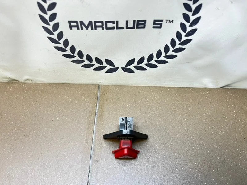 Кнопка аварийки Great Wall Hover H2 2010 - миниатюра 5