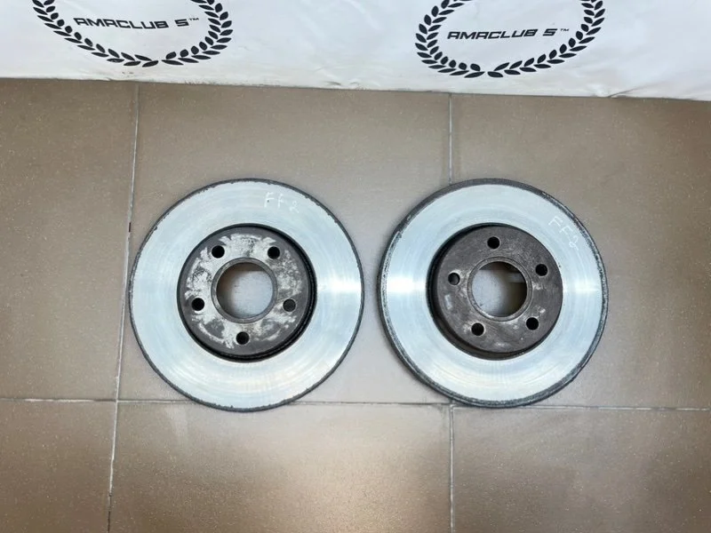 Диски тормозные передние Ford Focus 2 (MK2) 2009 - миниатюра 2