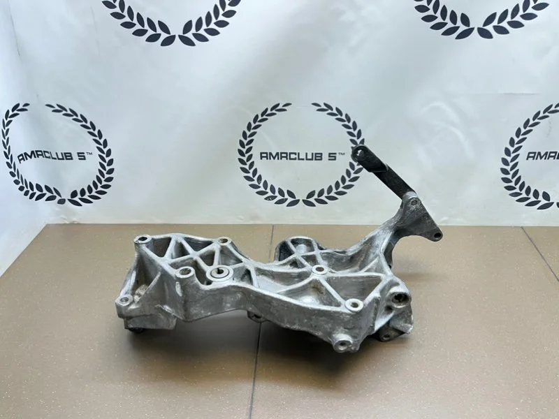 Кронштейн генератора Audi A4 B5 (8D) 1.8 ADR 1995 - миниатюра 5