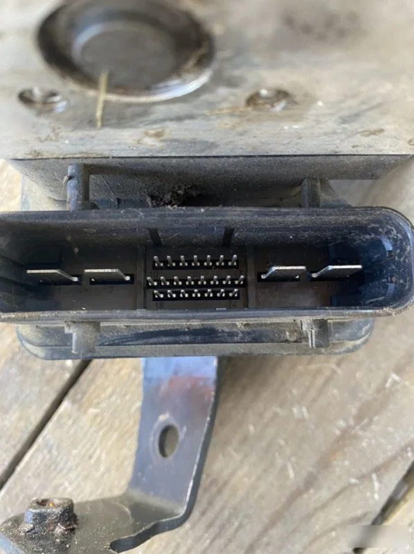 Блок ABS Kia Rio 2 2005-2009 - миниатюра 6