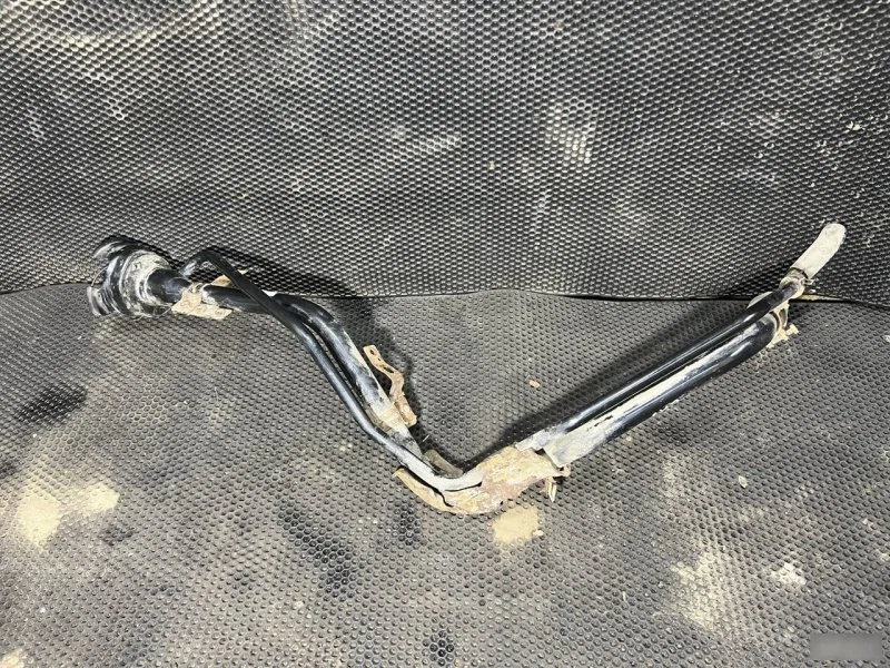 Горловина бензобака Mazda CX-7 2006-2009 - изображение 1