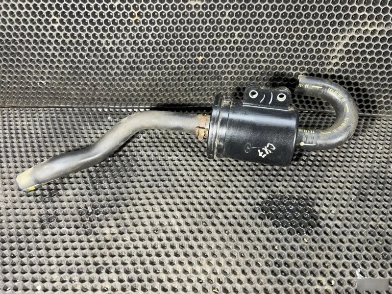 Горловина бензобака Mazda CX-7 2006-2009 - миниатюра 2