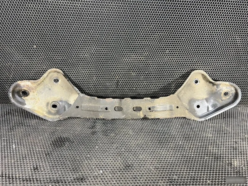 Кронштейн подрамника Mazda CX-7 2006-2009 - миниатюра 2