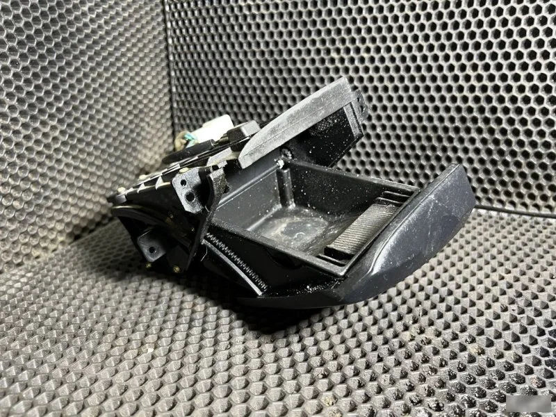 Пепельница Hyundai Sonata 4 EF 2001-2012 - миниатюра 3