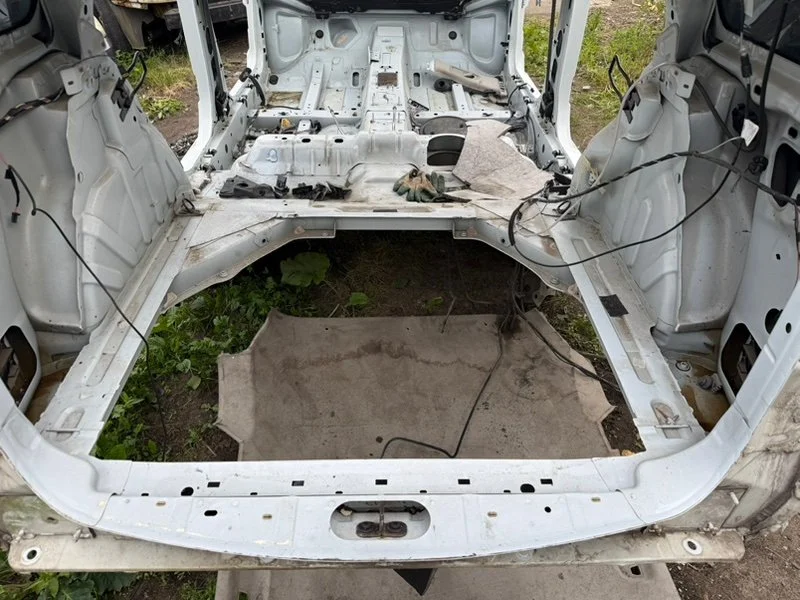 Кузов по частям Renault Megane 2 УНИВЕРСАЛ 1.6 - миниатюра 3