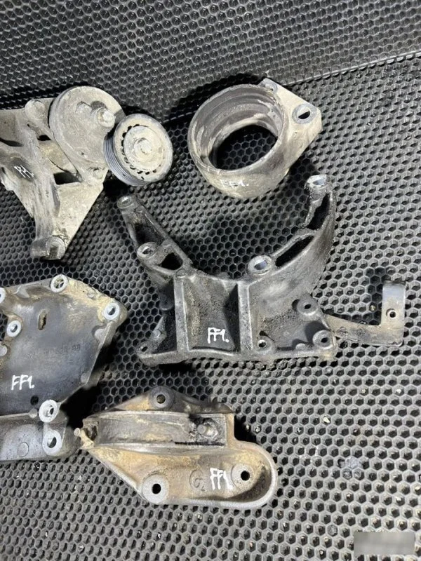 Кронштейны двс/кпп Ford Focus 1.8 ZETEC 1998-2004 - миниатюра 2