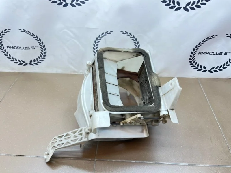 Корпус мотора печки Mazda 626 (GE) 1997 - миниатюра 8