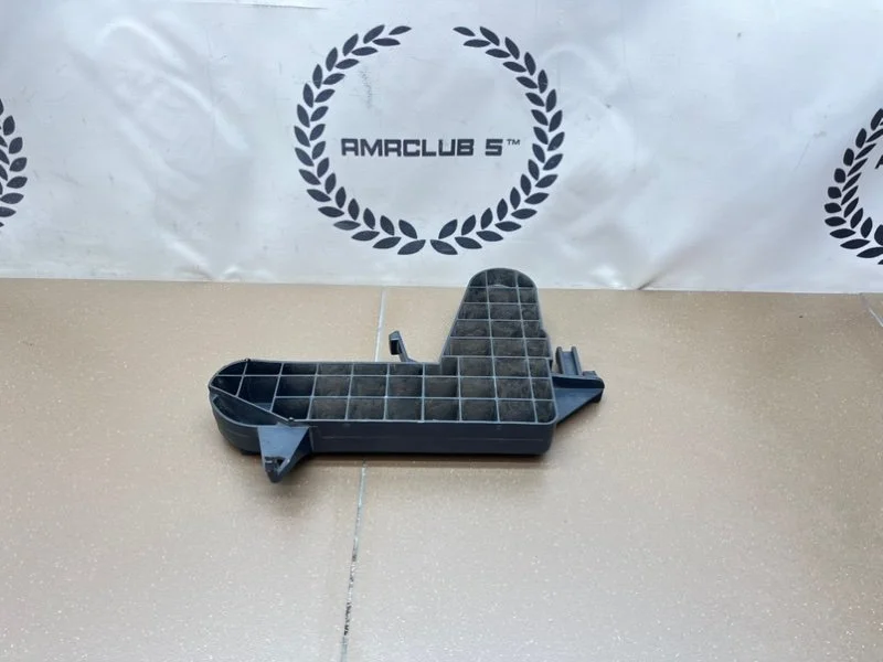 Кронштейн стеклоподъемника передний правый Renault - миниатюра 9