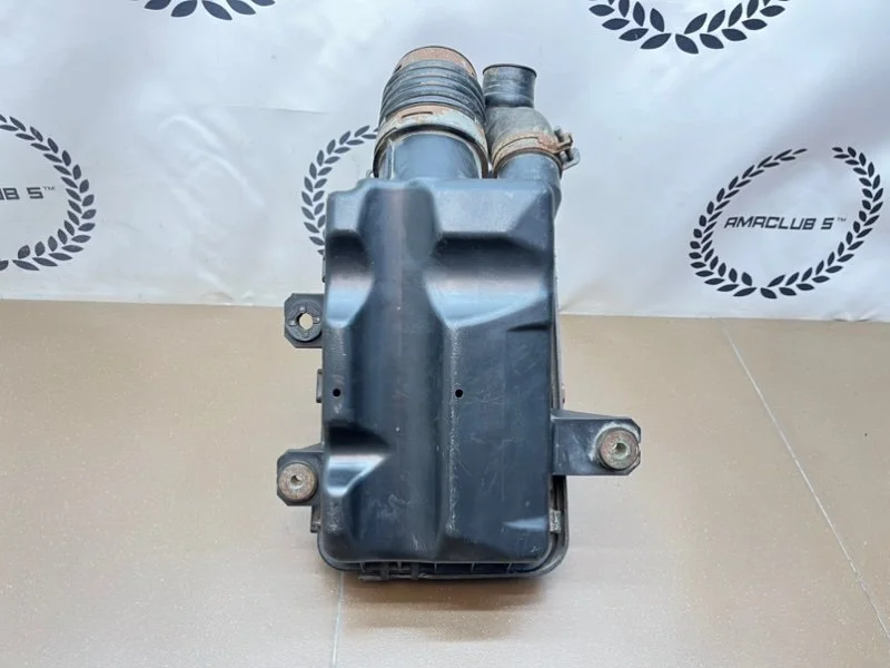 Корпус воздушного фильтра Mazda 626 (GE) 1.8 FP - миниатюра 7