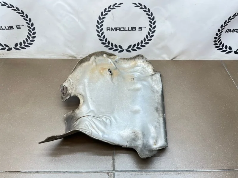Теплозащита выпускного коллектора Renault Megane 2 - миниатюра 10