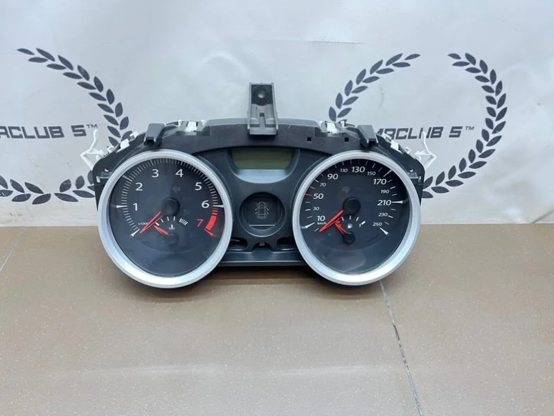 Приборная панель Renault Megane 2 УНИВЕРСАЛ 1.6