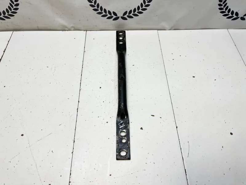 Распорка кузова Skoda Octavia 3 A7 (5E) 1.6 CWVA - миниатюра 4