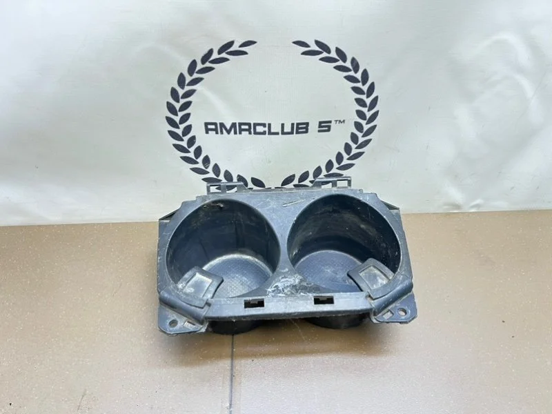 Подстаканник Toyota RAV4 (A30) 2.0 1AZFSE 2008 - изображение 1