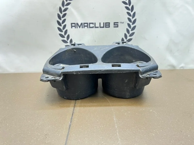 Подстаканник Toyota RAV4 (A30) 2.0 1AZFSE 2008 - миниатюра 3
