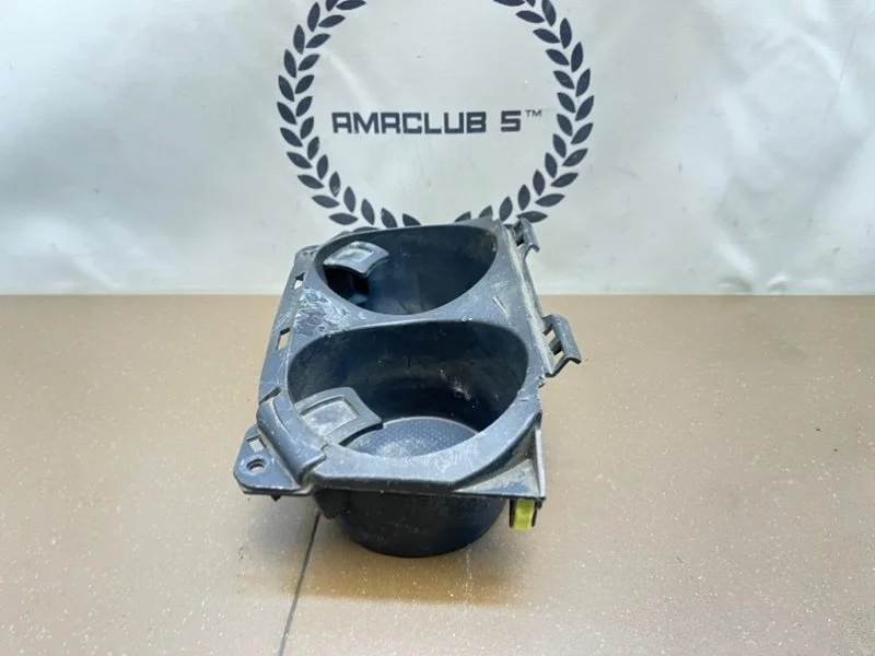 Подстаканник Toyota RAV4 (A30) 2.0 1AZFSE 2008 - миниатюра 6
