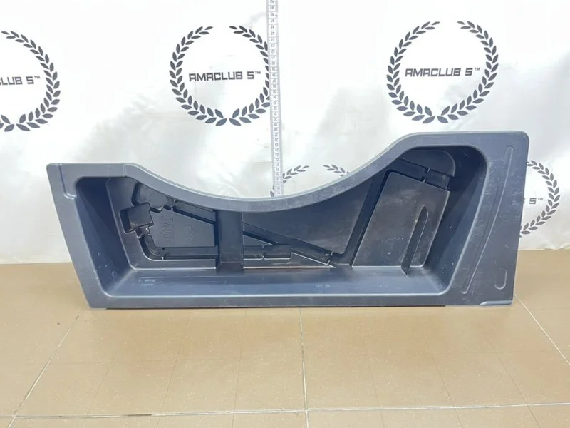 Ящик багажника Lexus RX300 (XU10) 2000 - миниатюра 5