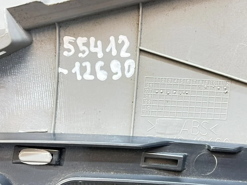 Накладка консоли левая Toyota Auris 1 (E150) 2010 - миниатюра 10