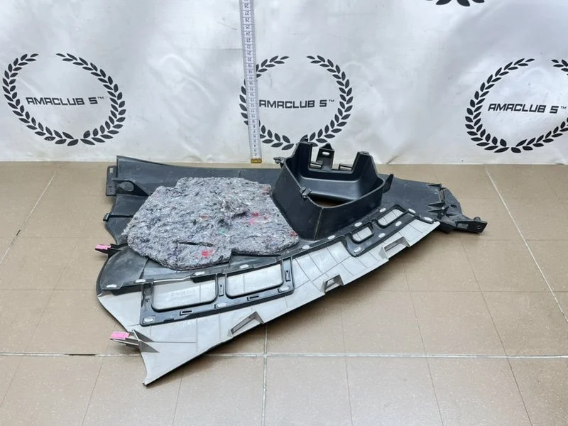 Накладка консоли левая Toyota Auris 1 (E150) 2010 - миниатюра 8