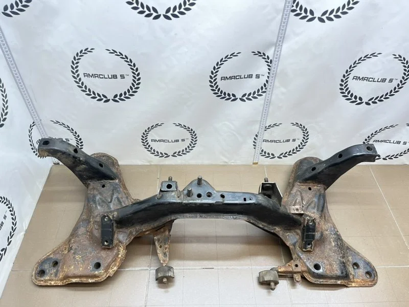 Подрамник передний Mazda 626 (GF) 2.0 FS 2000 - изображение 1