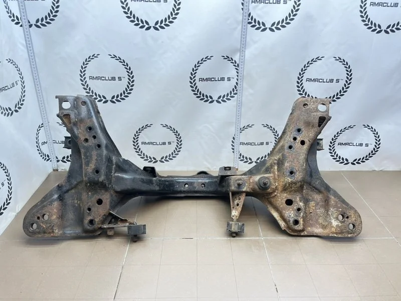 Подрамник передний Mazda 626 (GF) 2.0 FS 2000 - миниатюра 8