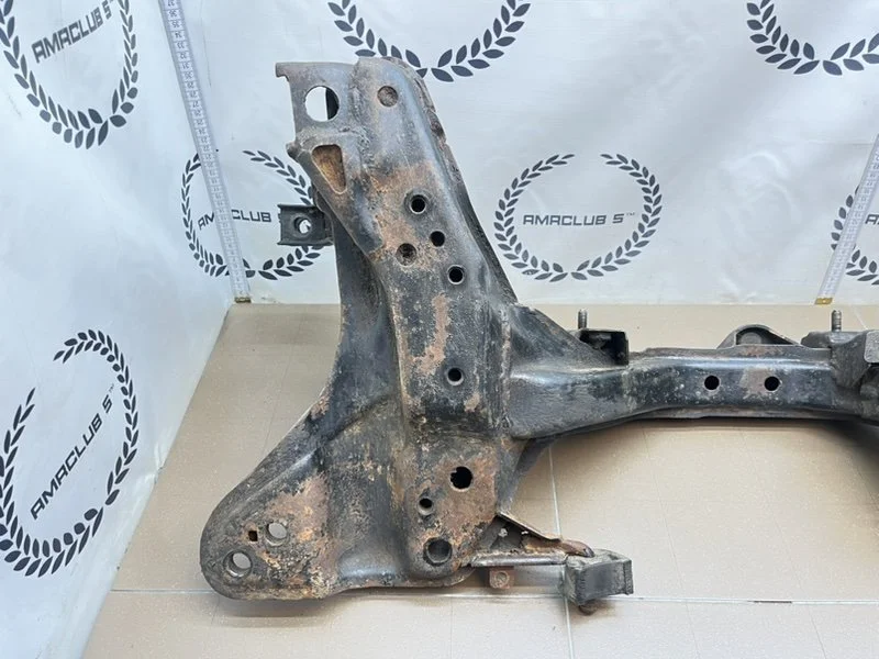 Подрамник передний Mazda 626 (GF) 2.0 FS 2000 - миниатюра 9
