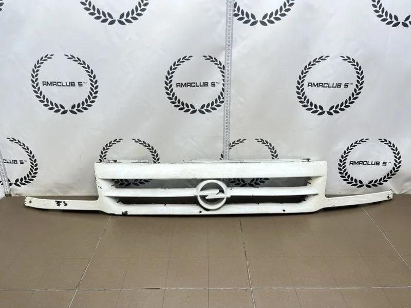 Решетка радиатора Opel Astra 1 (F) 1994 - изображение 1